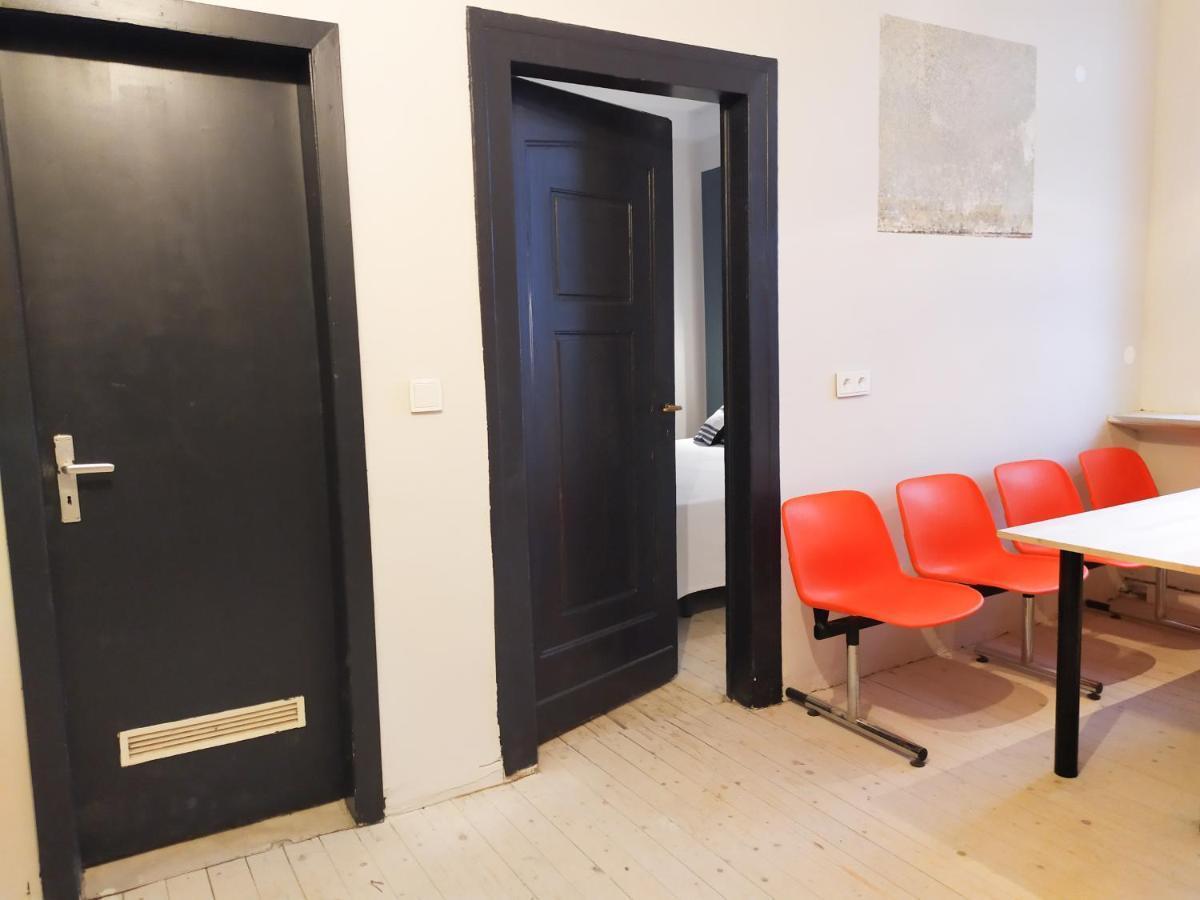 Alte Schule Gaestehaus - Fraeulein Apartment บิทบวร์ก ภายนอก รูปภาพ
