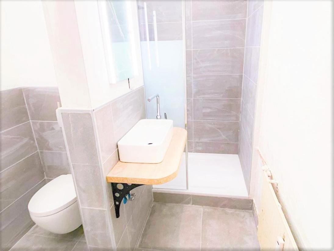 Alte Schule Gaestehaus - Fraeulein Apartment บิทบวร์ก ภายนอก รูปภาพ